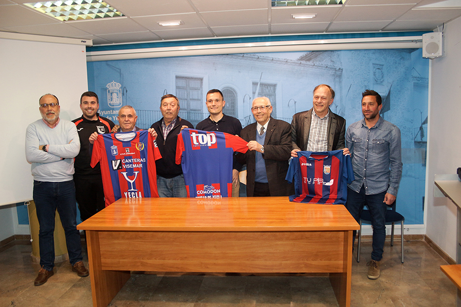 Acuerdo colaboracion Yeclano Deportivo