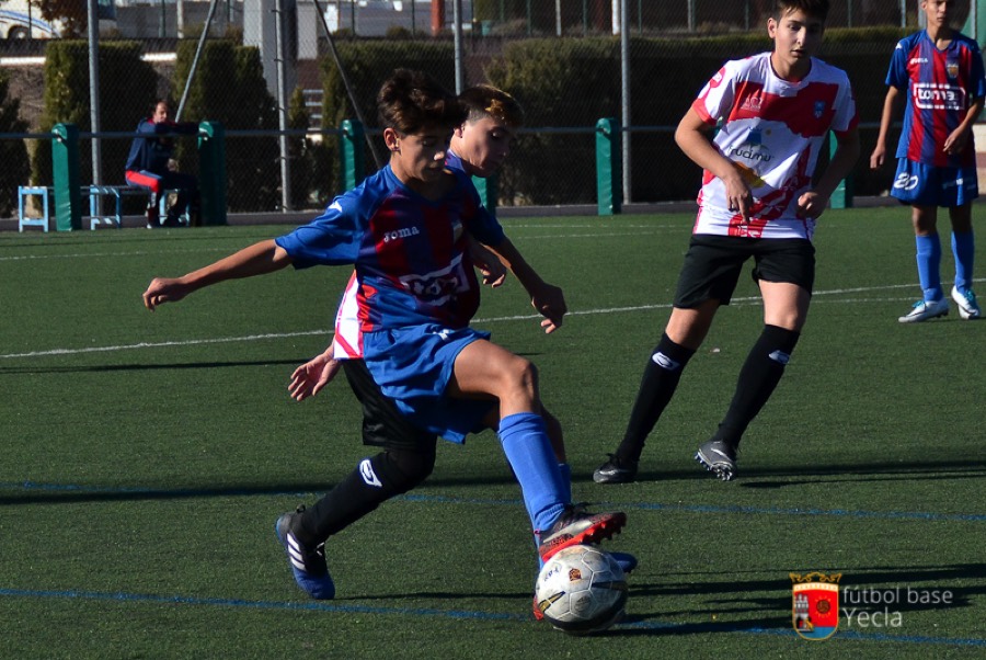 Cadete B vs E.F. Ciudad de Yecla - Jornada 19 - 2018